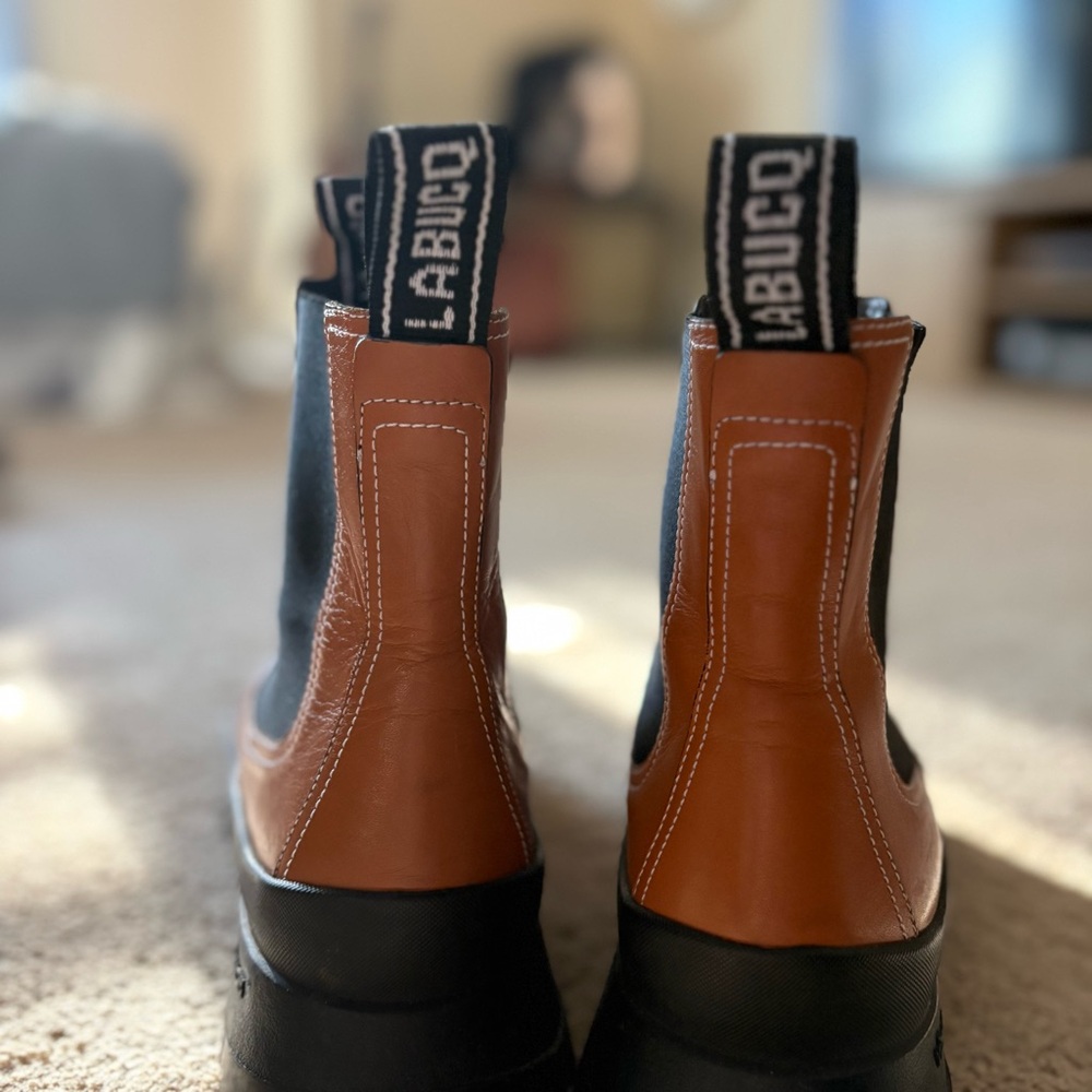 Labucq Suba Chelsea Boot - Picture 6 of 6